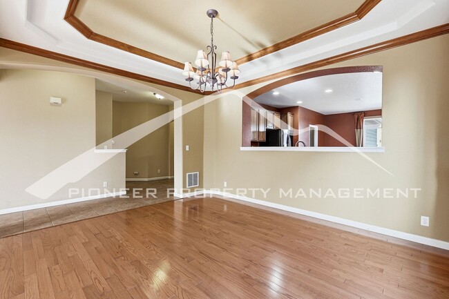 Photo - Spacious Home with Central AC and Gas Fireplace