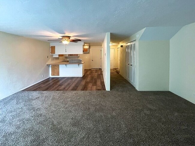 Photo - 267 S 40th St