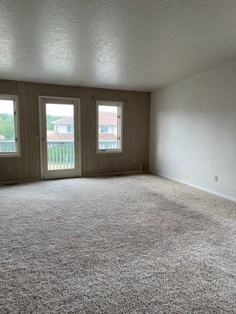 Photo - 1035 Seneca Ave