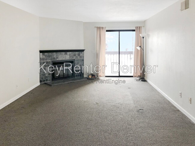 Building Photo - 318 Wright St Unit Apt 202