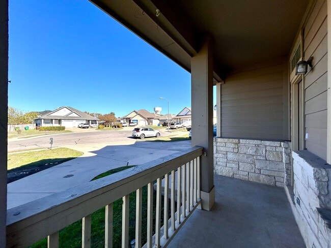 Photo - 2707 Westhampton Ct Unidad A