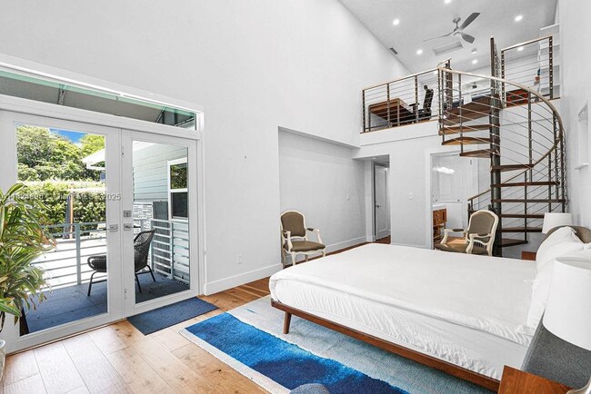 Photo - 150 NE 50th St