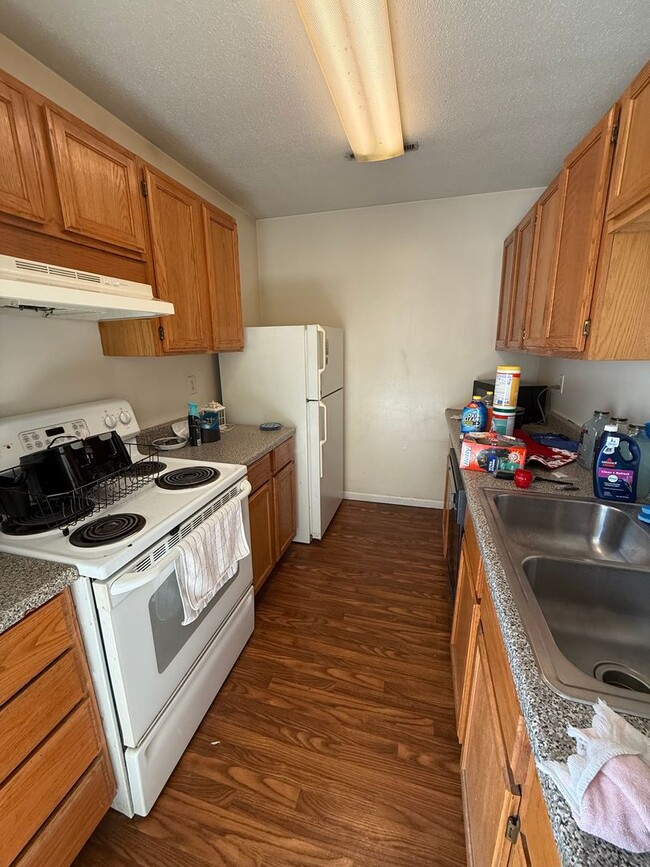 Photo - 4460 Hillcrest Dr Unidad B