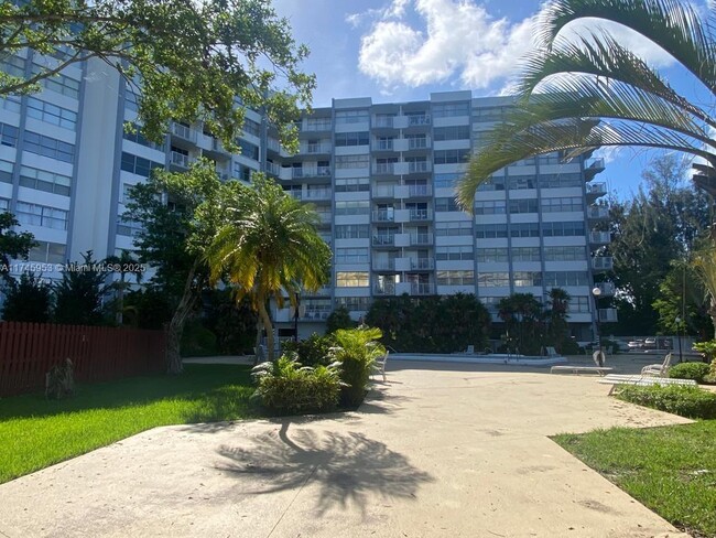 Photo - 1300 NE Miami Gardens Dr Condo Unit 507E