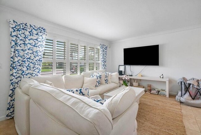 Photo - 125 Gregory Pl