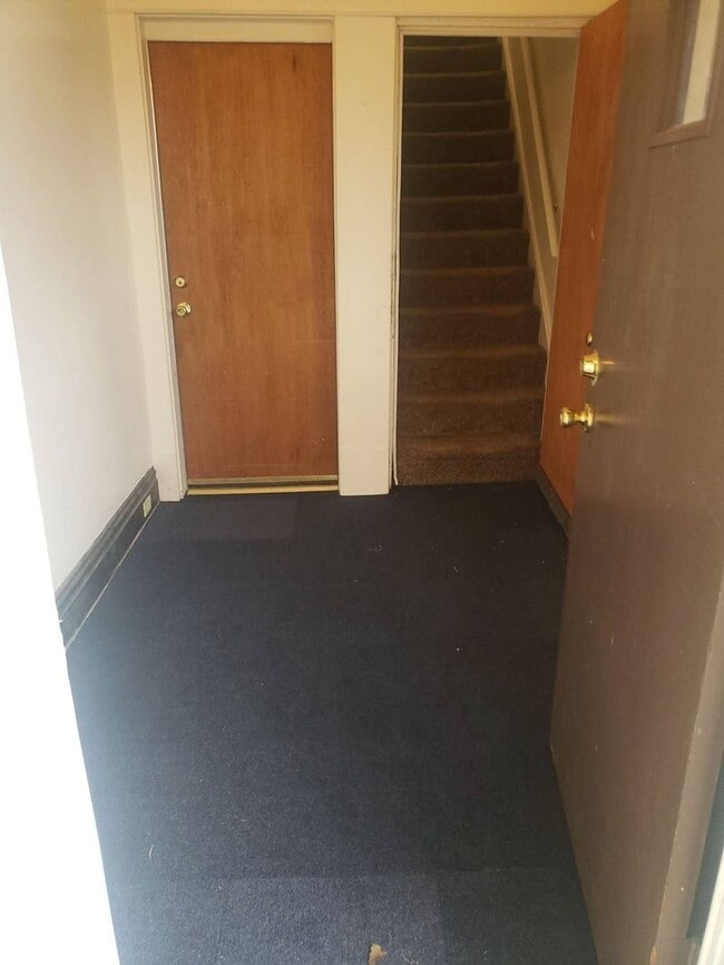 Photo - 1611 Cass St