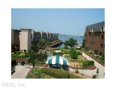 Building Photo - DOWNTOWN AREA Rental