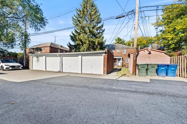 Photo - 1656-1662 Northwest Blvd