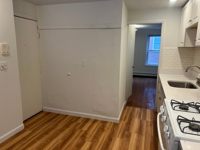 Photo - 207 Salem St Unit 4