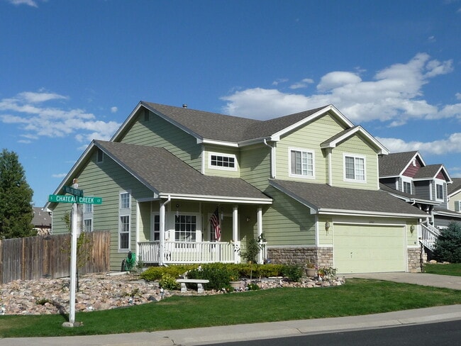 Building Photo - The Full Package