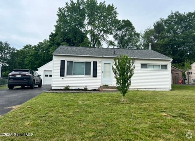 Building Photo - 12 Carpenter Dr Rental