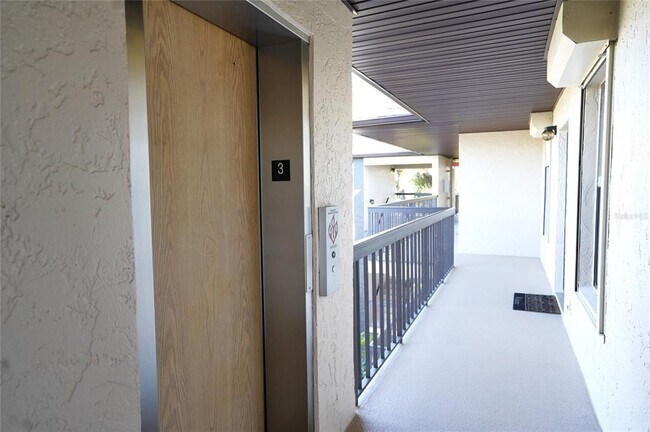 Photo - 1999 Kings Hwy Unidad 23C