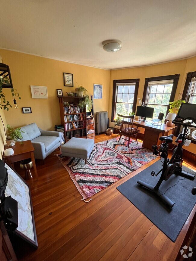 Building Photo - 3 Hammond St Unit 3 Rental