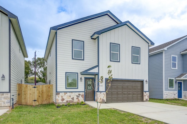 Photo - 410 N 4th St