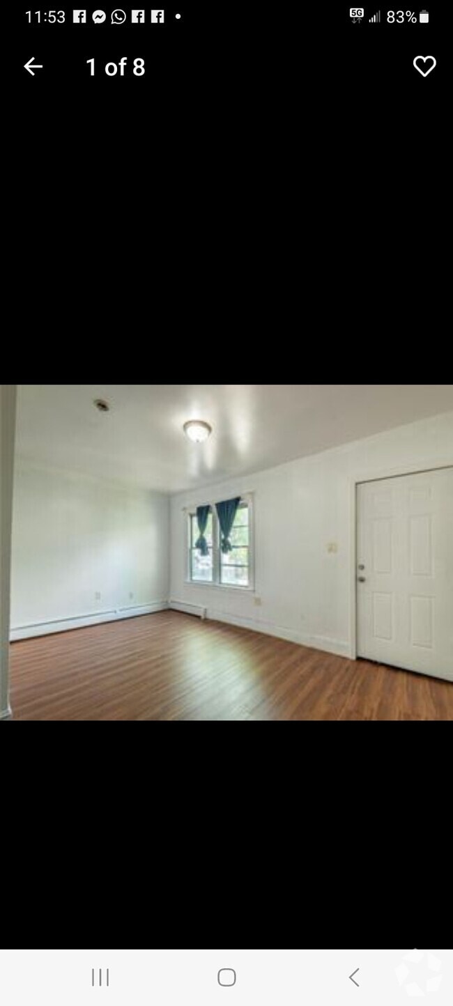 Building Photo - 9013 181st St Unit 3bdrm Rental