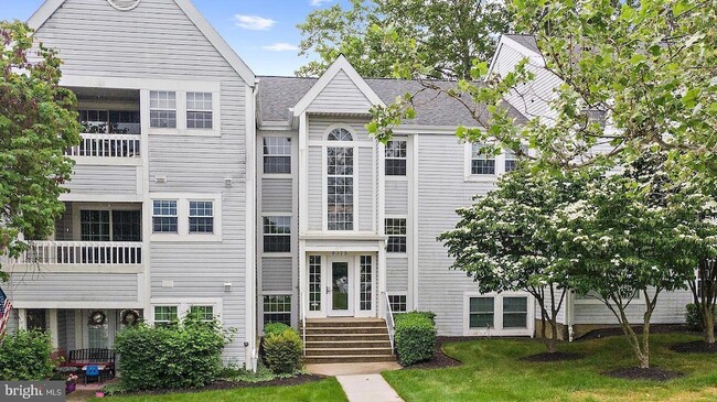 Building Photo - 8375 Montgomery Run Rd