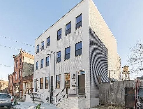 Building Photo - 1517 N 27th St Rental