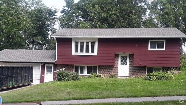 Building Photo - 167 Hillwood Dr Rental