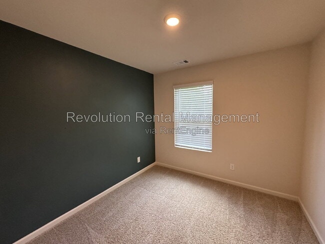 78 Chastain Cir