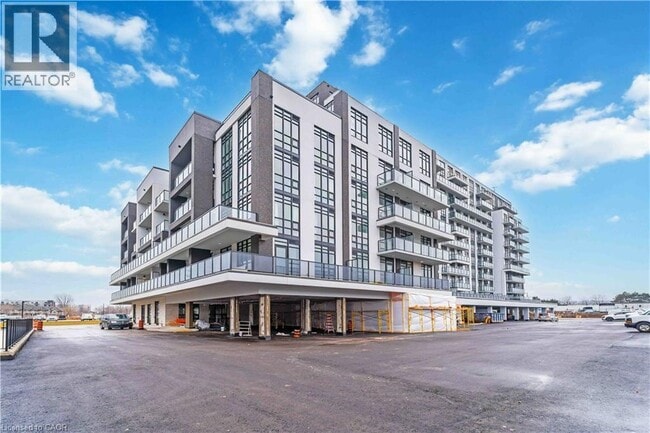 Photo - 461 Green Rd Unité 102