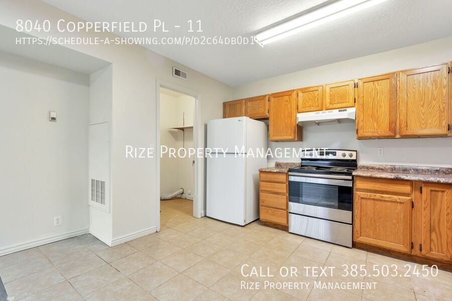Photo - 8040 Copperfield Pl-11