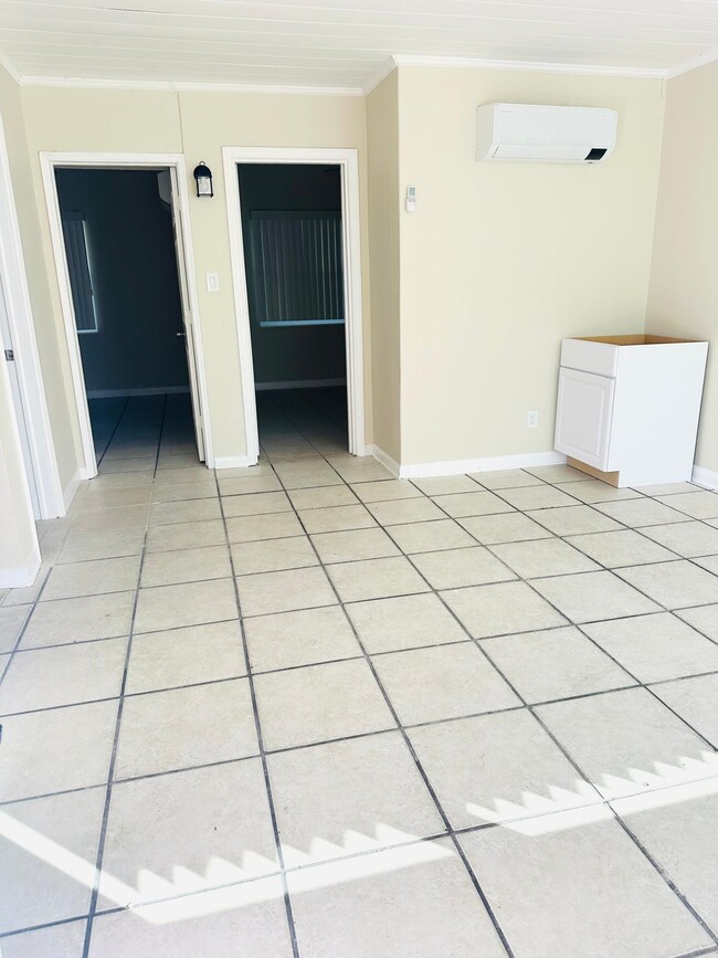 Photo - 616 S 6th St