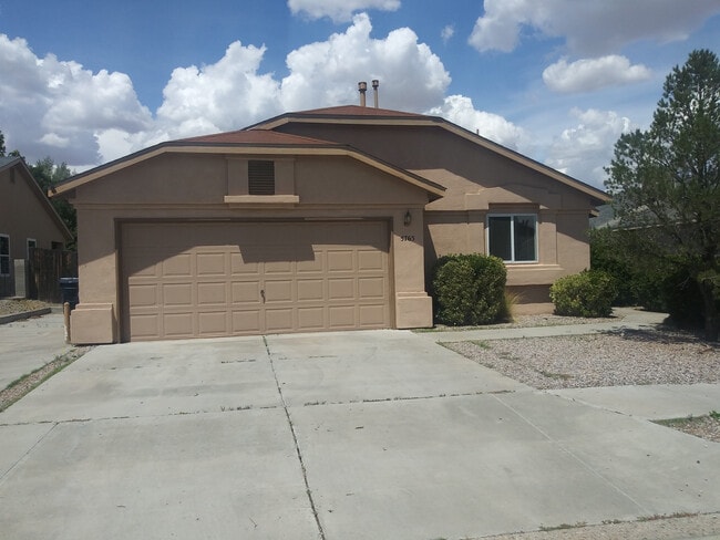 Photo - 5763 Carmen Rd NW