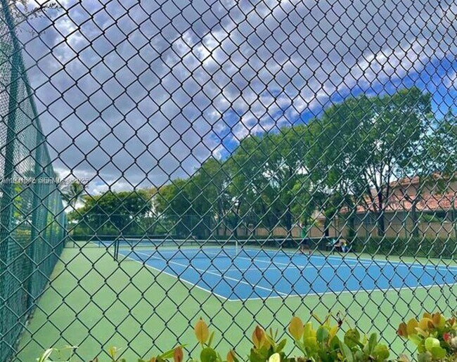 Photo - 16972 SW 33rd Ct