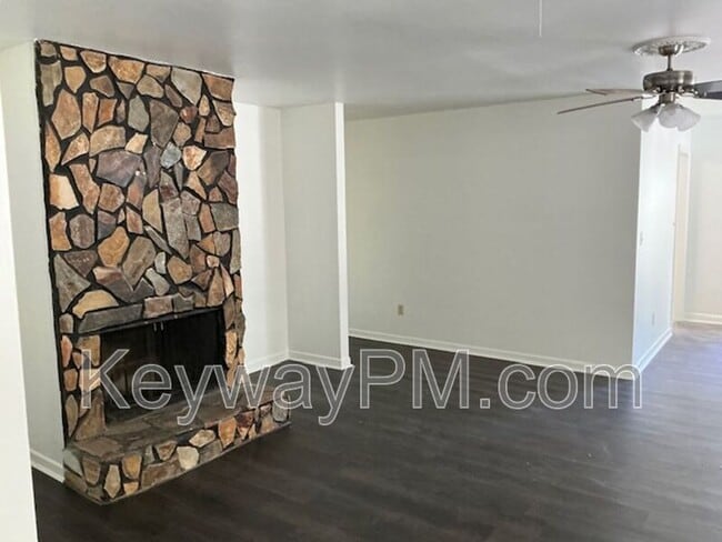 Photo - 3204 N Wimbledon Dr