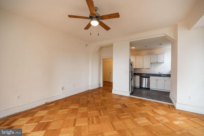 Building Photo - 250 S 13th St Unit 4D