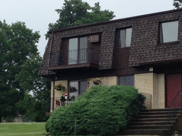 Second floor unit - 2408 Cherry Hill Dr Unidad 2408 Rental