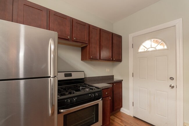 Photo - 4329 N Wolcott Ave Unit B2