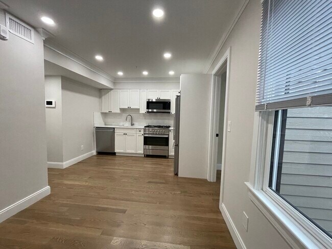 Photo - 12 Lopez Ave Unidad 2