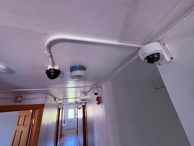 Photo - 312 W State St