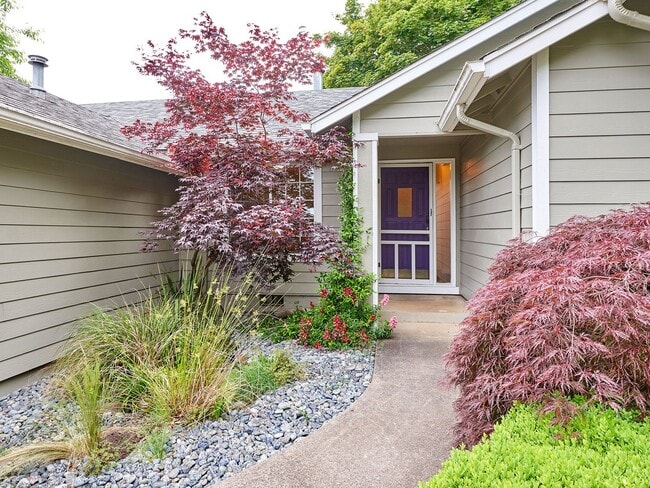 Photo - 3 bed, 2 bath single-level home in South Salem