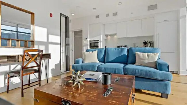 Photo - 1815 6th St NW Unidad ID1395361P