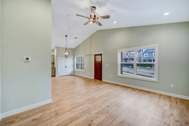 Photo - 525 Harrison Ave