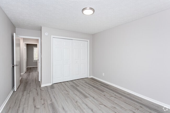 2BR, 1BA - 900SF - Primary Bedroom