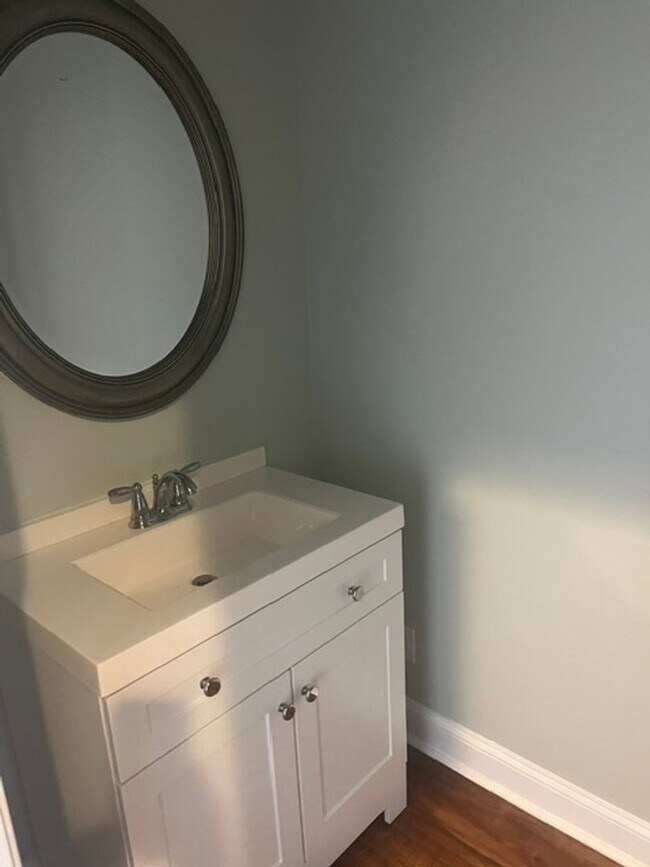 Photo - 107 Ventura Pl
