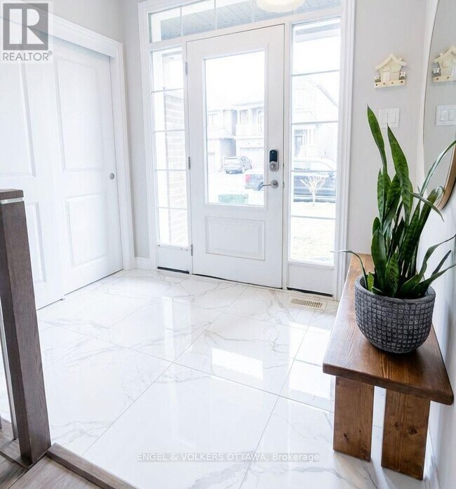 Photo - 19 Allan Moore Pl