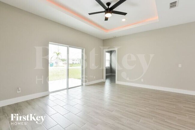 Photo - 330 Athabasca Pl House