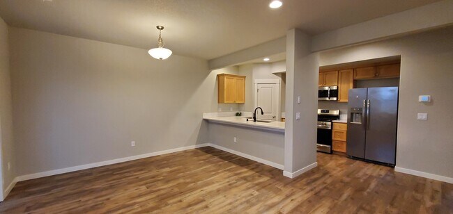 Photo - 7031 N Geneva Way