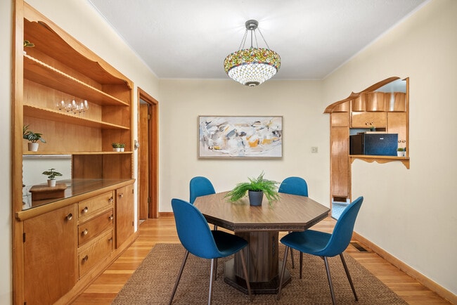 Photo - 11 NE 63rd Ave