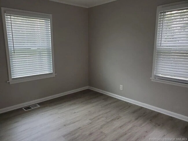 Photo - 504 Crestview Ct
