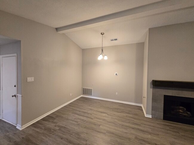 Photo - 8 Camberwell Ct