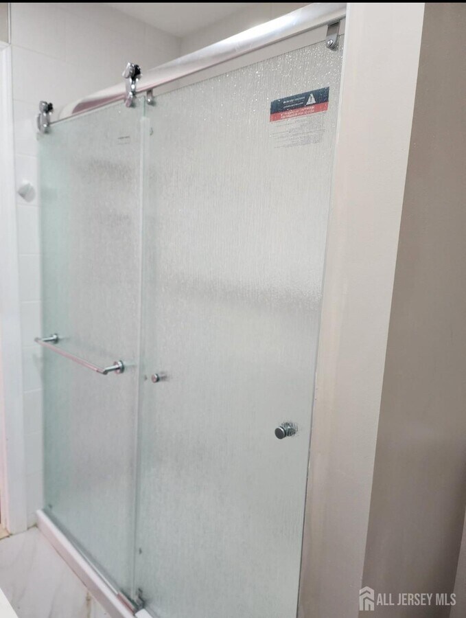 Photo - 149 Lewis St