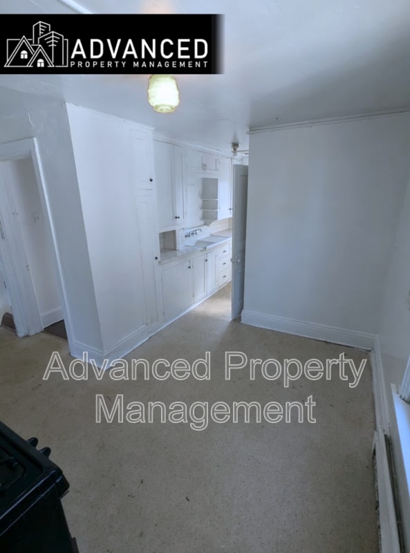 Photo - 1644 Charles St Unit UPPER