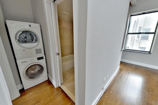 Photo - 338 E 100th St Unidad 6C