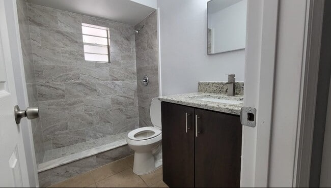Photo - 508 N Rosland Dr