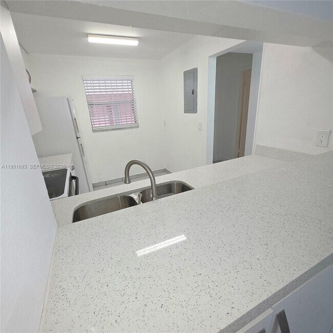 Photo - 19771 SW 114th Ave Unit 129